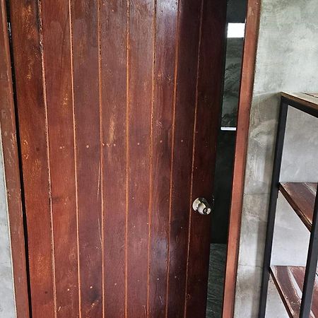 Nipatra Homestay 曼谷 外观 照片